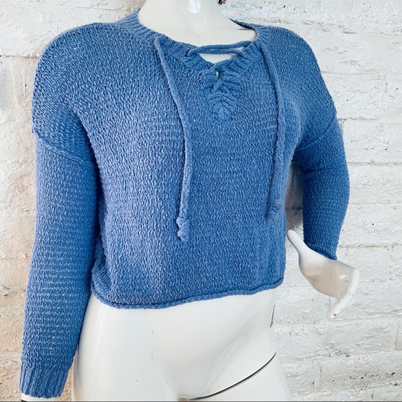 HOLLISTER CROPPED SIZE M - Picture 4 of 6